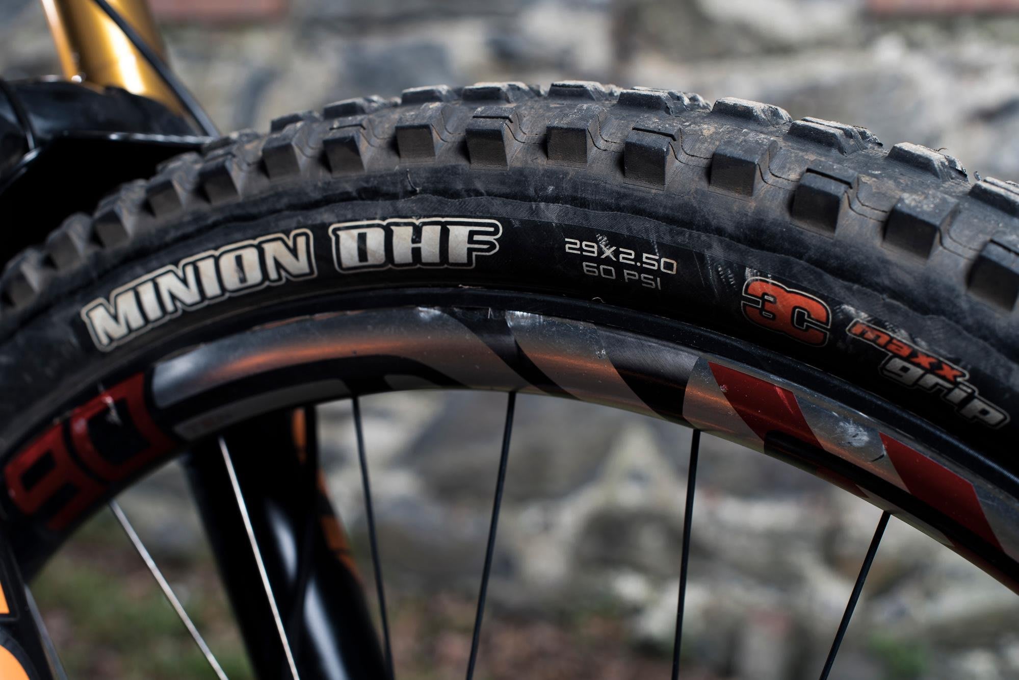 santa cruz maxxis bike